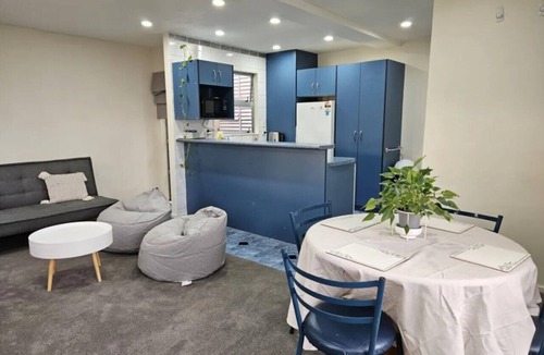 Wellington Apartment | Central 4 Bedroom Townhouse! Mt Victoria, Wellington