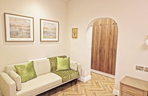Shipston on Stour Apartment | Central & Brand New, 1 bed luxury flat