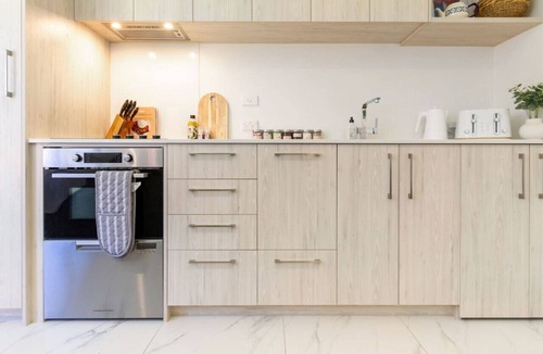 Christchurch City Centre House | Central Chch Greek Island Vibe: 2bed townhouse