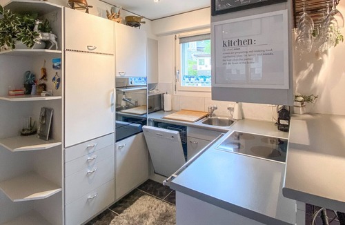 Davos Apartment | Central location! Modern and secret apartment.
