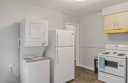 Terre Haute House | Centrally Located 2BR Apartment