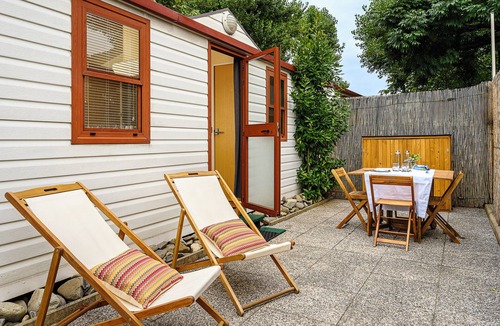 Maccagno House | Charming 2-bedroom Tiny House at the Lake in Maccagno with WiFi, AC