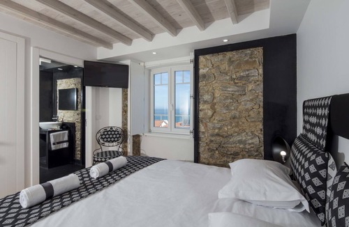 Azenhas do Mar Bed & Breakfast | Chalet O Amorzinho