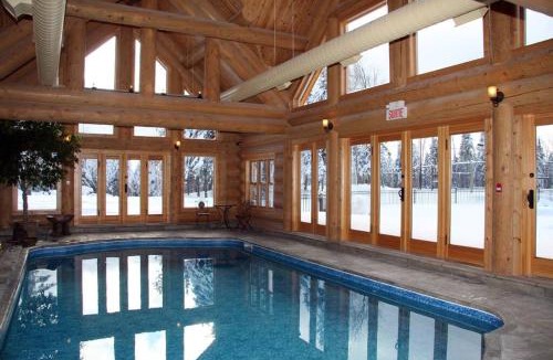 Fiddler Lake Resort Ski Chalet | Chalet White Rabbit au Lac Fiddler