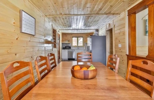 Hunter Ski Chalet | CHALET with INDOOR POOLHOUSE base of HUNTER mountain