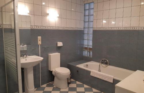 Halleux Bed & Breakfast | Chanteloup, Maison d'hôtes - Halleux