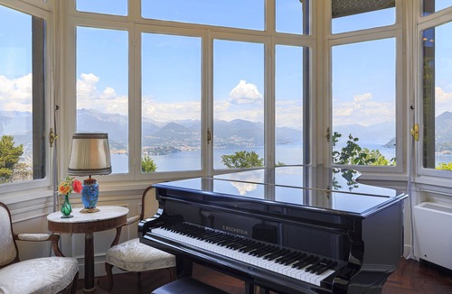 Stresa Villa | Charismatic villa with pool and truly outstanding views! - Villa La Brisina