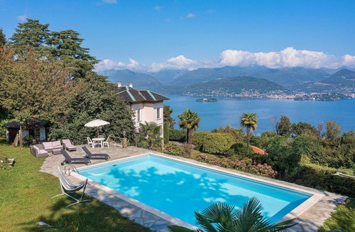 Stresa Villa | Charismatic villa with pool and truly outstanding views! - Villa La Brisina