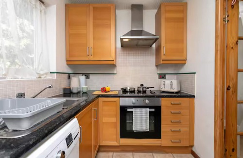 Bramcote Apartment | Charming 1-Bed Flat in a Peaceful Area - Pass the Keys