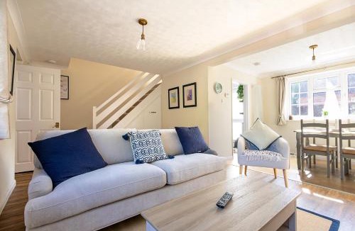 Woodhouse Eaves House | Charming 2 Bed Cottage Pet Friendly Garden Parking in Woodhouse Eaves