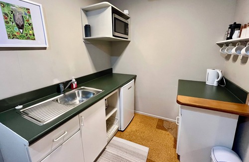Methven Apartment | Charming 2-bedroom apartment in Methven with free WiFi