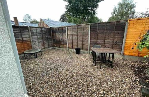 Coalville House | Charming 3-Bed Home Comfortable Stay in Coalville