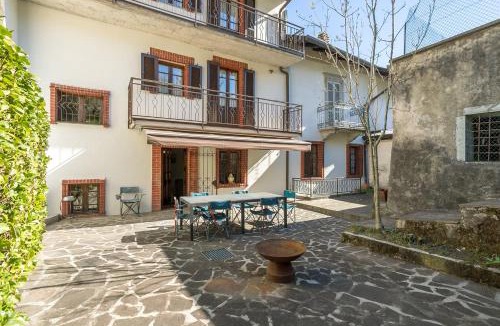 Sant'Omobono Terme Villa | Charming Alpine Retreat in Sant'Omobono Terme