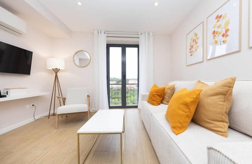 Santo Condestavel Apartment | Charming Campo de Ourique Duplex