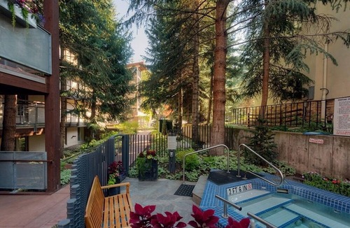 Aspen Condo | Chateau Eau Claire Unit 22 | Condo Overlooking the Roaring Fork River with a Private Deck
