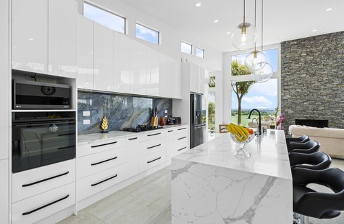 Drury House | Cheerful 2 Bedroom Lifestyle in Auckland