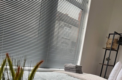 Northampton House | Cheerful 5 bedroom house with En Suite