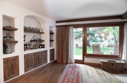Sils-Maria Apartment | Chesa Curtinella 13 – Spacious 5.5-room flat with garden
