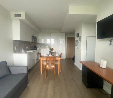 Vancouver Apartment | Chic 1BR High-rise Gem in the Heart of Vancouver