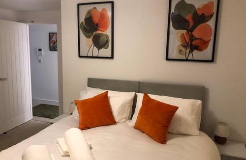 Derby Apartment | City Centre Penthouse, Free Parking, Sleep 4