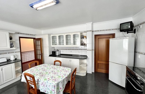 Sao Pedro Villa | Classic Tranquil Madeiran 4-Bedroom Villa Funchal