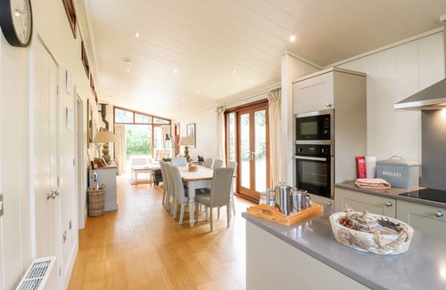 Exton Cottage | CLIPSHAM, pet friendly, with open fire in Exton, Rutland