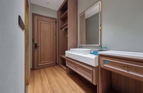 Luohu Hotel | CloudView Hotel