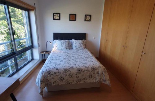 Coimbra Apartment | Coimbra's Black & Gold