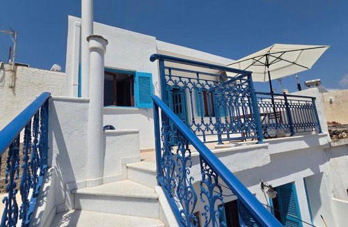 Koronos Apartment | Comfort and unparalleled view