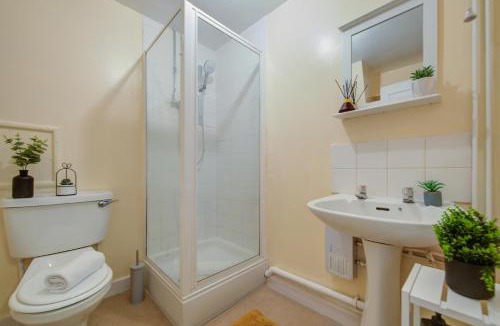 Stamford Apartment | Comfortable 1-Bed Apartment Stamford Town Centre