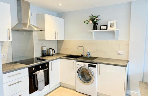 Derby Apartment | Comfortable City Apartment