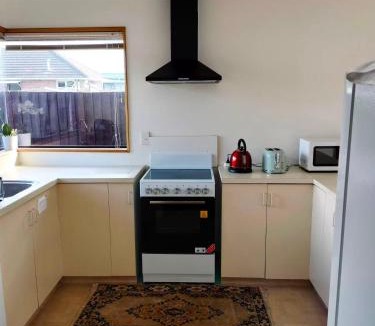 Avonhead House | Comfortable Double Room near Christchurch Airport