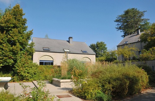 Bohon Apartment | Comfy Apartment with Dishwasher near Durbuy