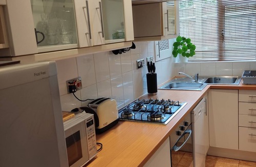 Hornsey Apartment | Comfy one-bed by Alexandra Park