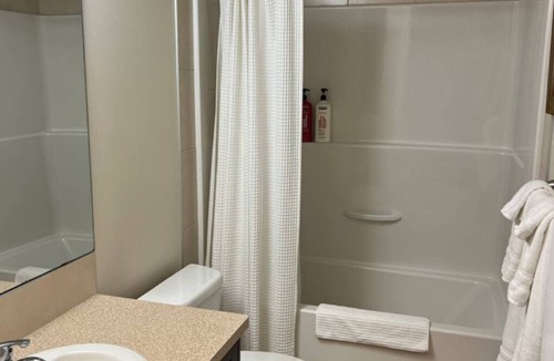 Okotoks House | Completely separate 2-bedroom basement suite in Okotoks