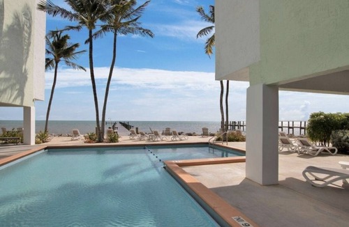 Islamorada Condo | Condo on Islamorada on the beautiful Atlantic Ocean. Come enjoy and relax!