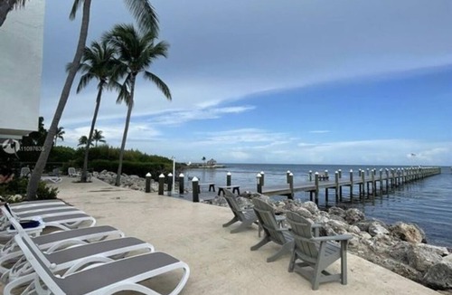Islamorada Condo | Condo on Islamorada on the beautiful Atlantic Ocean. Come enjoy and relax!