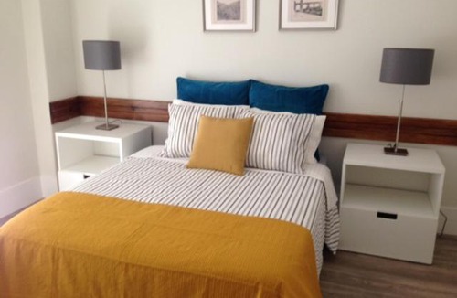 Sao Joao de Deus Apartment | Confortable 1 Bedroom Apartment at Roma Avenue - 1A