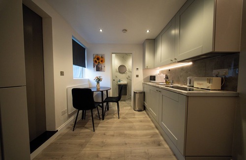 Leyton Apartment | Contemporary Studio, London Prime Location
