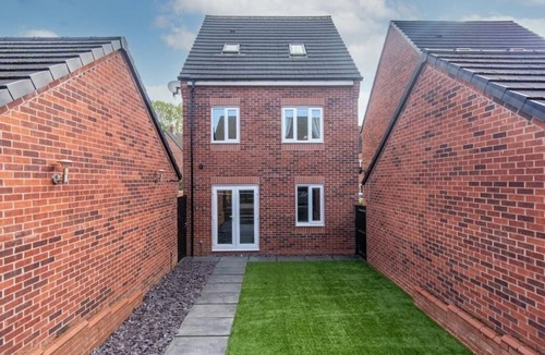 Radbourne House | Convenient 3 Bedroom House Near Derby City Centre