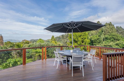 Coromandel House | Coro Harbour View - Coromandel Holiday Home