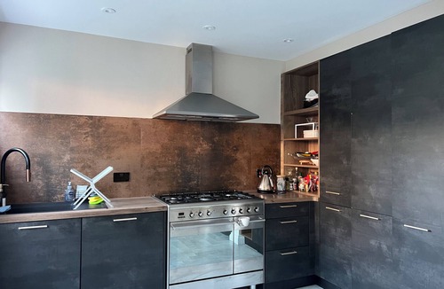 Abingdon House | Cosy and Modern Retreat in Abingdon