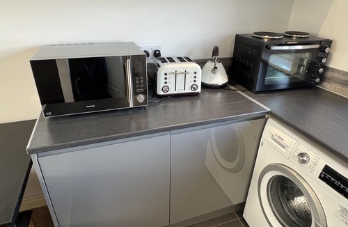 Newport Pagnell Apartment | Cosy apartment suite in Broughton, Milton Keynes.