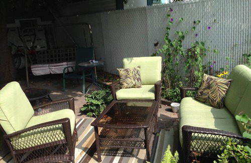 Brossard House | Cosy & Quiet near everything, 4BR + Heated Pool