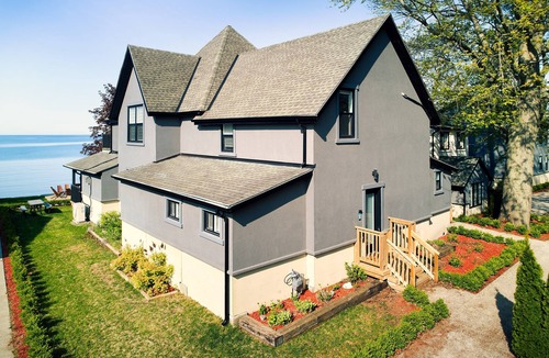 Wainfleet Cottage | Cottage 12: Beachfront Cottage Escape