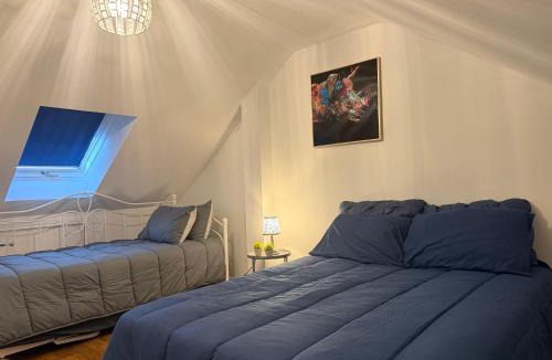 Sibford Gower House | Cottage Sleeps 8 - Garden Bbq Pet-Friendly