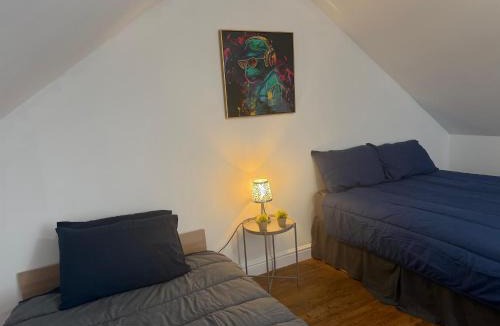 Sibford Gower House | Cottage Sleeps 8 - Garden Bbq Pet-Friendly