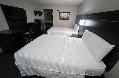 West Union Hotel | Country Nights Inn