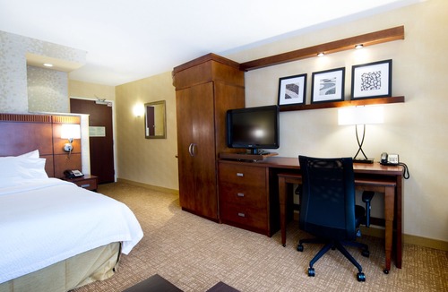 Northeast Mississauga Hotel | Courtyard by Marriott Mississauga-Airport Corporate Centre West