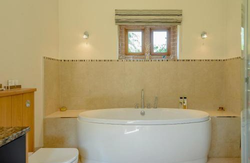 Edwinstowe House | Courtyard Lodge